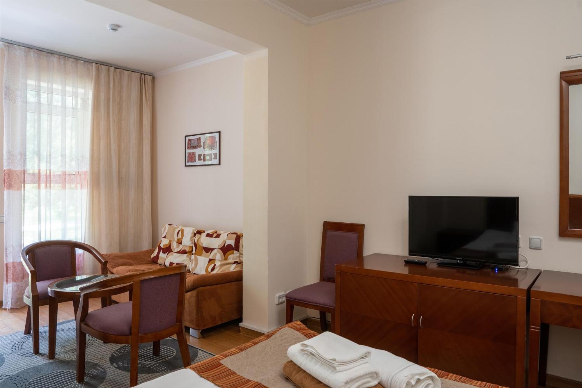 Talisman Village Hotel Бостери Экстерьер фото