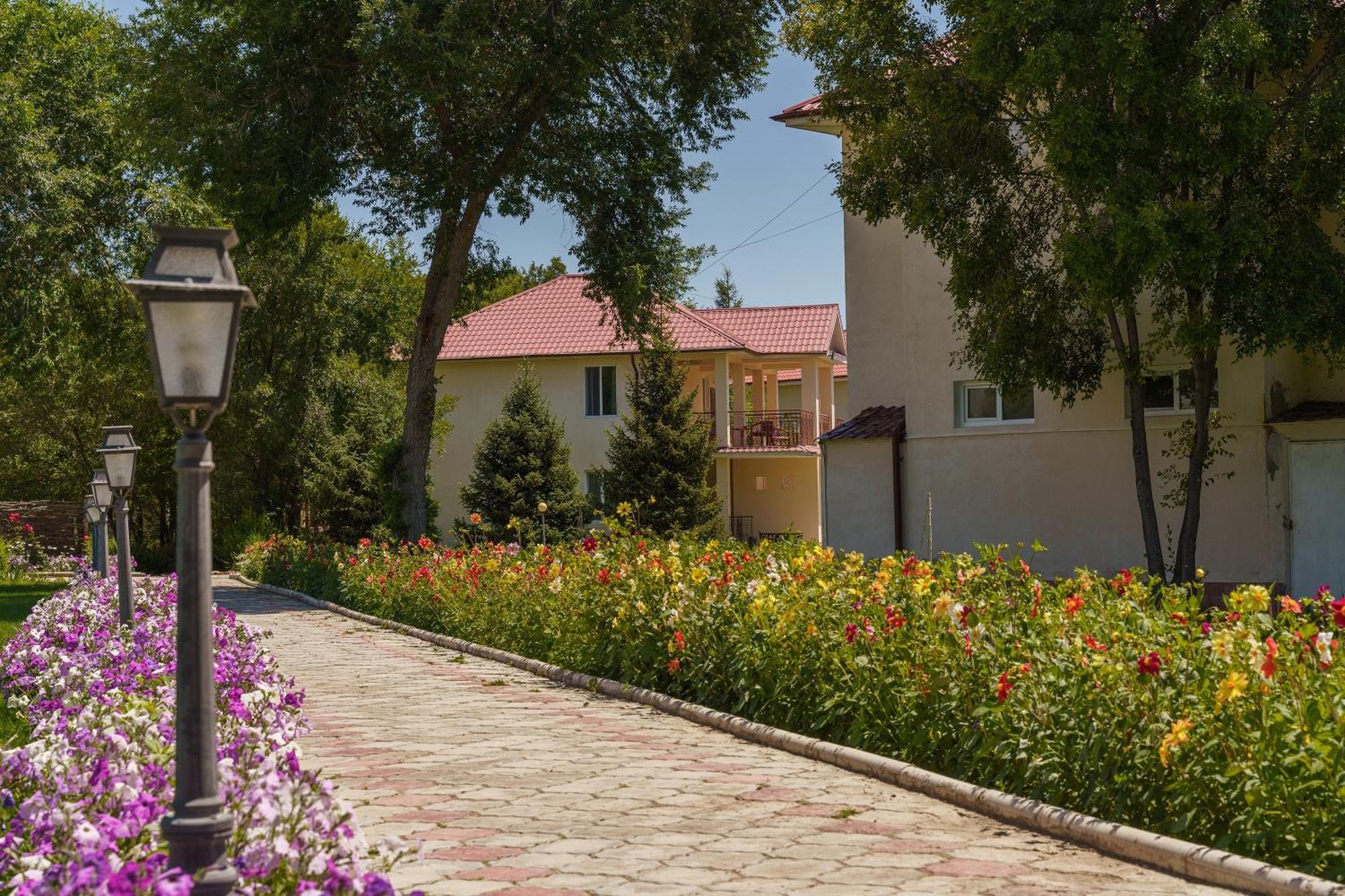 Talisman Village Hotel Бостери Экстерьер фото